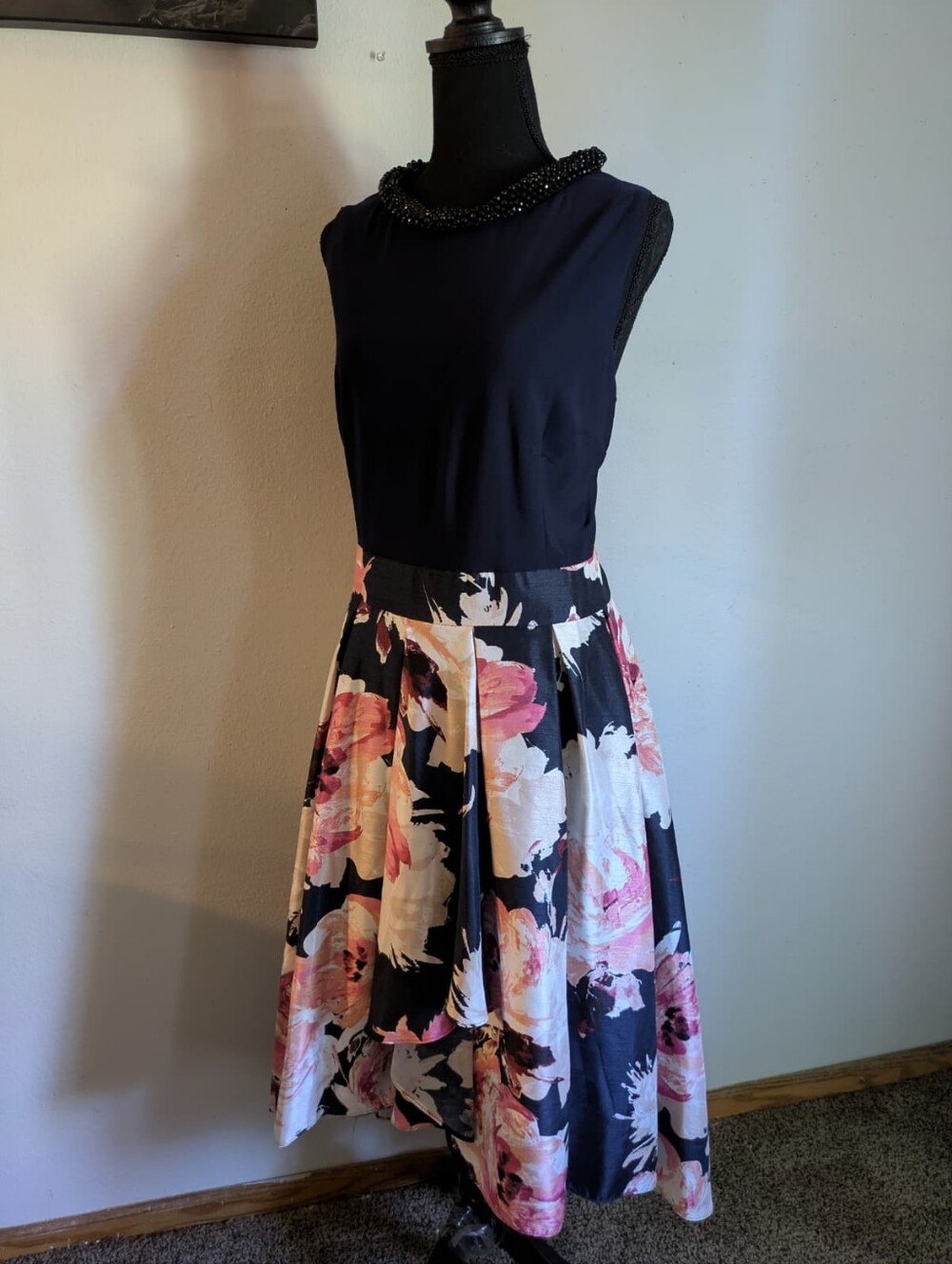 SLNY S.L. Fashions Floral High-Low Formal Dress Size 18